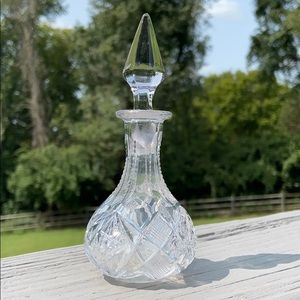 Beautiful lead crystal Apocarthy Jar